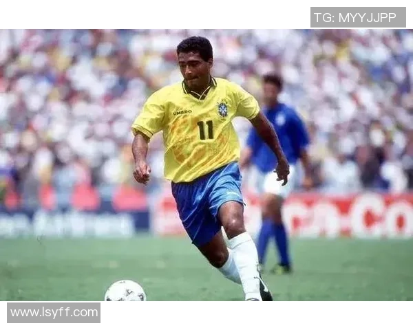 八十年代国际足球巨星风采回顾 经典赛事与辉煌成就再现